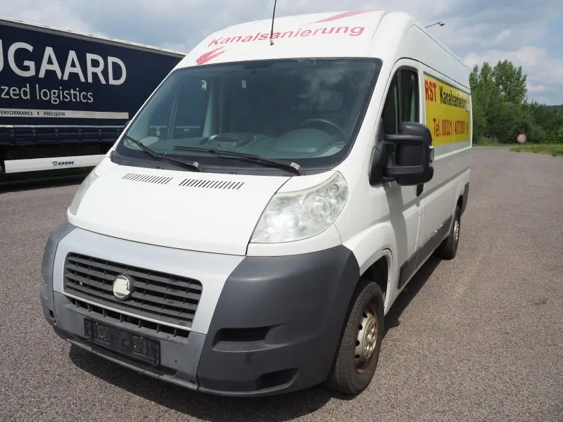 Peugeot Boxer 3.0 HDI el. okna + tažné zařízení